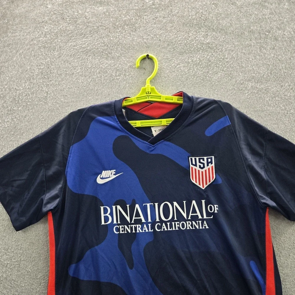 USA Soccer Men Shirt L Navy Camouflage USA Binational Dri-Fit Activewear Logo‎
